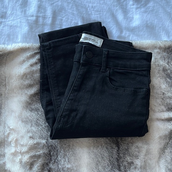 NEW: ZARA | High Waist Black Jeans - Picture 3 of 6